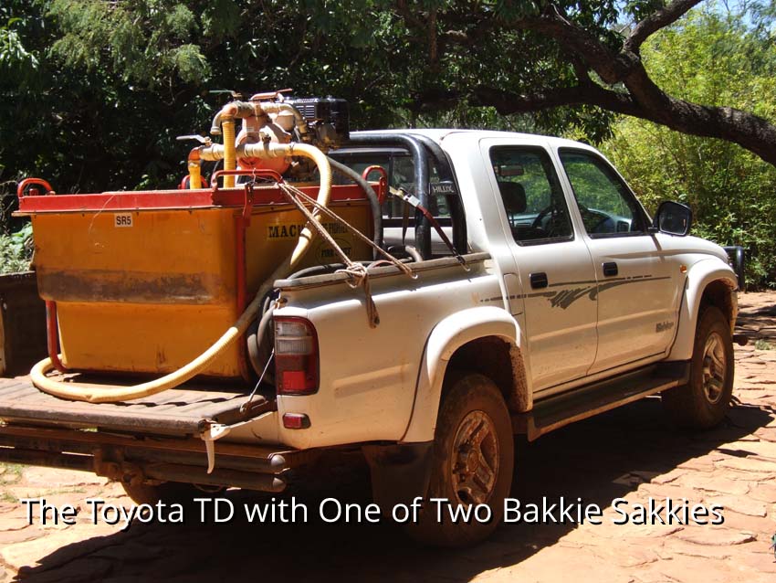 Toyota Hilux with Baakie Sakie